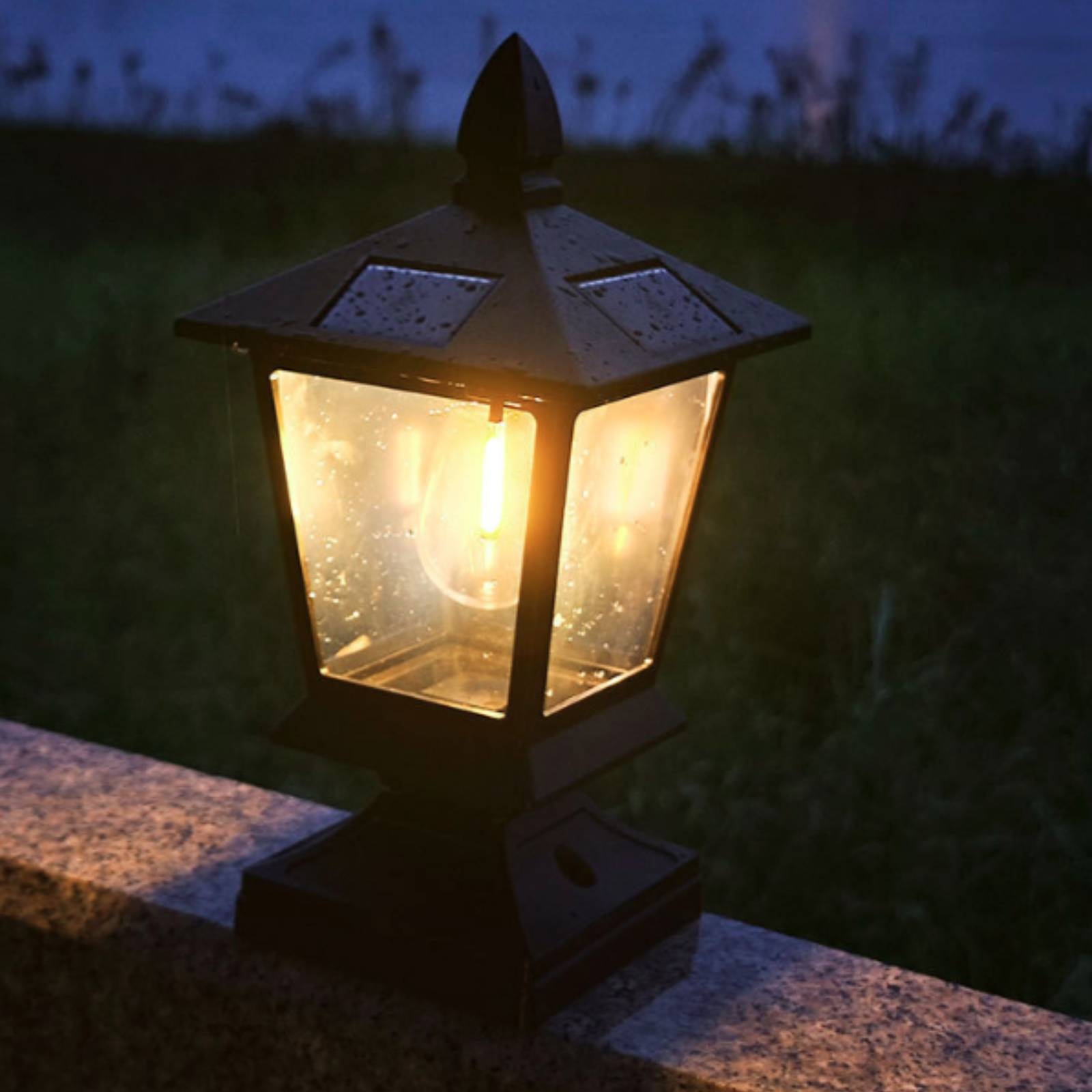 Zewnętrzna lampa słoneczna na  – Outdoor Lighting Traditional recenzja i cena